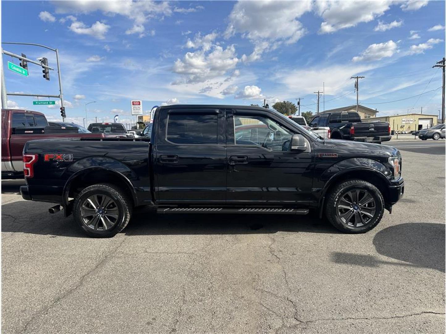 2018 Black /No Color Ford F150 SuperCrew Cab (1FTEW1EG2JF) with an V6, EcoBoost, TT, 3.5L engine, Auto, 10-Spd Spt Mode transmission, located at 607 W Columbia Drive, Kennewick, WA, 99336, (509) 987-1069, 46.216743, -119.126404 - Photo#3
