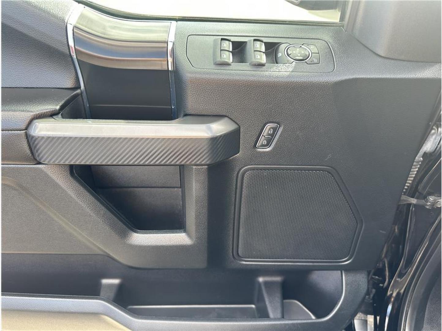 2018 Black /No Color Ford F150 SuperCrew Cab (1FTEW1EG2JF) with an V6, EcoBoost, TT, 3.5L engine, Auto, 10-Spd Spt Mode transmission, located at 607 W Columbia Drive, Kennewick, WA, 99336, (509) 987-1069, 46.216743, -119.126404 - Photo#10