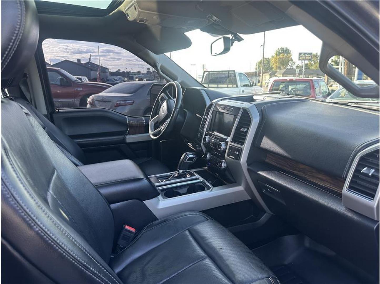 2018 Gray /No Color Ford F150 SuperCrew Cab (1FTEW1EG2JK) with an V6, EcoBoost, 3.5T engine, Auto, 10-Spd Spt Mode transmission, located at 607 W Columbia Drive, Kennewick, WA, 99336, (509) 987-1069, 46.216743, -119.126404 - Photo#12