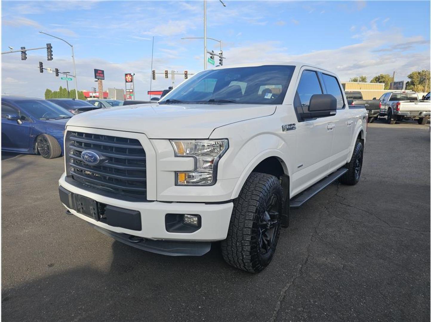 2015 White /No Color Ford F150 SuperCrew Cab (1FTEW1EGXFF) with an V6, EcoBoost, TT, 3.5L engine, Automatic, 6-Spd transmission, located at 607 W Columbia Drive, Kennewick, WA, 99336, (509) 987-1069, 46.216743, -119.126404 - Photo#0