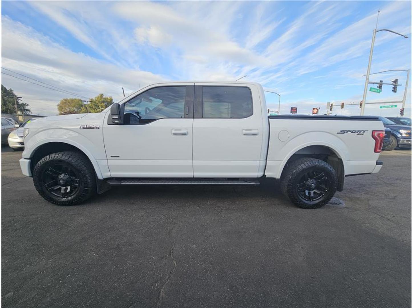 2015 White /No Color Ford F150 SuperCrew Cab (1FTEW1EGXFF) with an V6, EcoBoost, TT, 3.5L engine, Automatic, 6-Spd transmission, located at 607 W Columbia Drive, Kennewick, WA, 99336, (509) 987-1069, 46.216743, -119.126404 - Photo#1