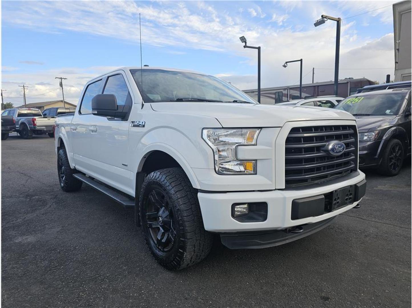 2015 White /No Color Ford F150 SuperCrew Cab (1FTEW1EGXFF) with an V6, EcoBoost, TT, 3.5L engine, Automatic, 6-Spd transmission, located at 607 W Columbia Drive, Kennewick, WA, 99336, (509) 987-1069, 46.216743, -119.126404 - Photo#7