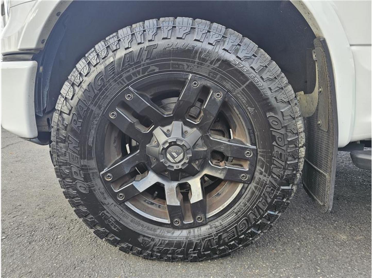 2015 White /No Color Ford F150 SuperCrew Cab (1FTEW1EGXFF) with an V6, EcoBoost, TT, 3.5L engine, Automatic, 6-Spd transmission, located at 607 W Columbia Drive, Kennewick, WA, 99336, (509) 987-1069, 46.216743, -119.126404 - Photo#17