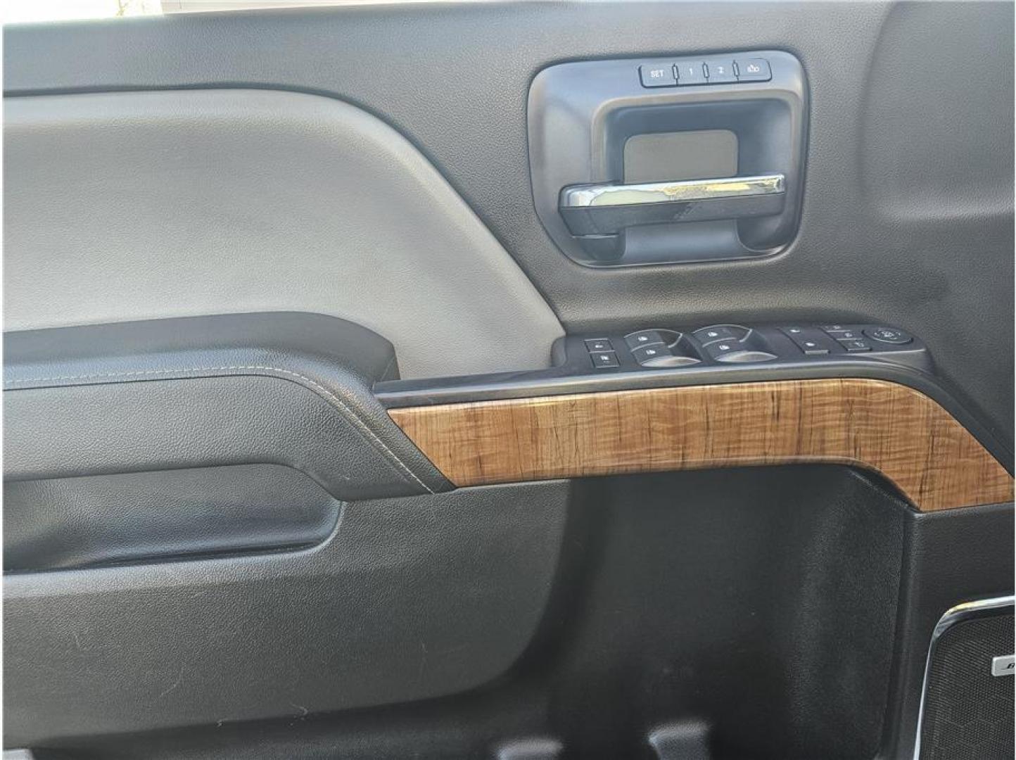 2014 White /No Color GMC Sierra 1500 Crew Cab (3GTU2VECXEG) with an V8 EcoTec3 Flex Fuel 5.3L engine, Auto, 6-Spd HD Overdrive transmission, located at 607 W Columbia Drive, Kennewick, WA, 99336, (509) 987-1069, 46.216743, -119.126404 - Photo#7