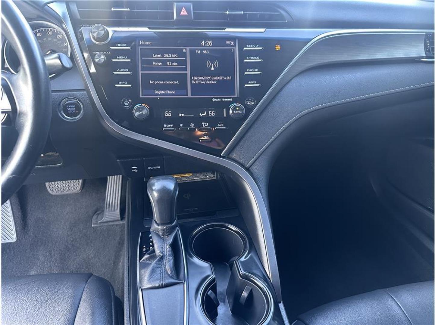 2018 Gray /No Color Toyota Camry (4T1B11HK4JU) with an 4-Cyl, 2.5 Liter engine, Auto, 8-Spd SeqShft transmission, located at 607 W Columbia Drive, Kennewick, WA, 99336, (509) 987-1069, 46.216743, -119.126404 - Photo#11