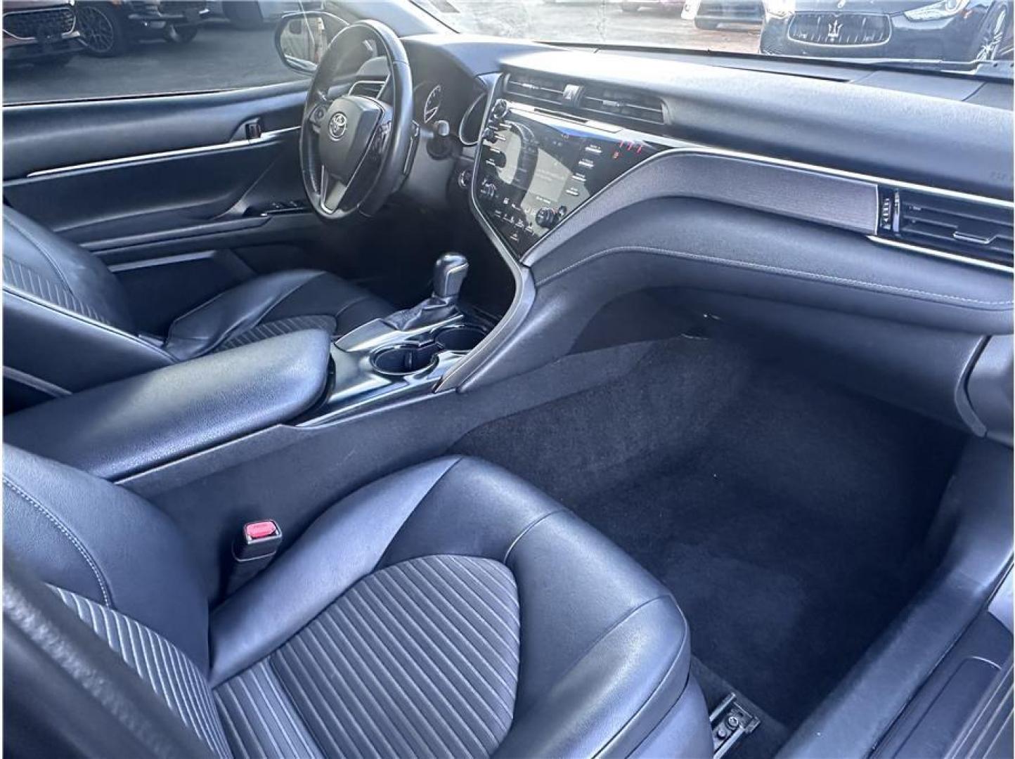 2018 Gray /No Color Toyota Camry (4T1B11HK4JU) with an 4-Cyl, 2.5 Liter engine, Auto, 8-Spd SeqShft transmission, located at 607 W Columbia Drive, Kennewick, WA, 99336, (509) 987-1069, 46.216743, -119.126404 - Photo#12