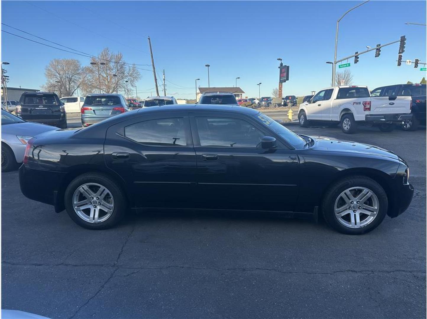 2007 Gray /No Color Dodge Charger (2B3KA53H47H) with an V8, HEMI, 5.7 Liter engine, Automatic transmission, located at 607 W Columbia Drive, Kennewick, WA, 99336, (509) 987-1069, 46.216743, -119.126404 - Photo#3