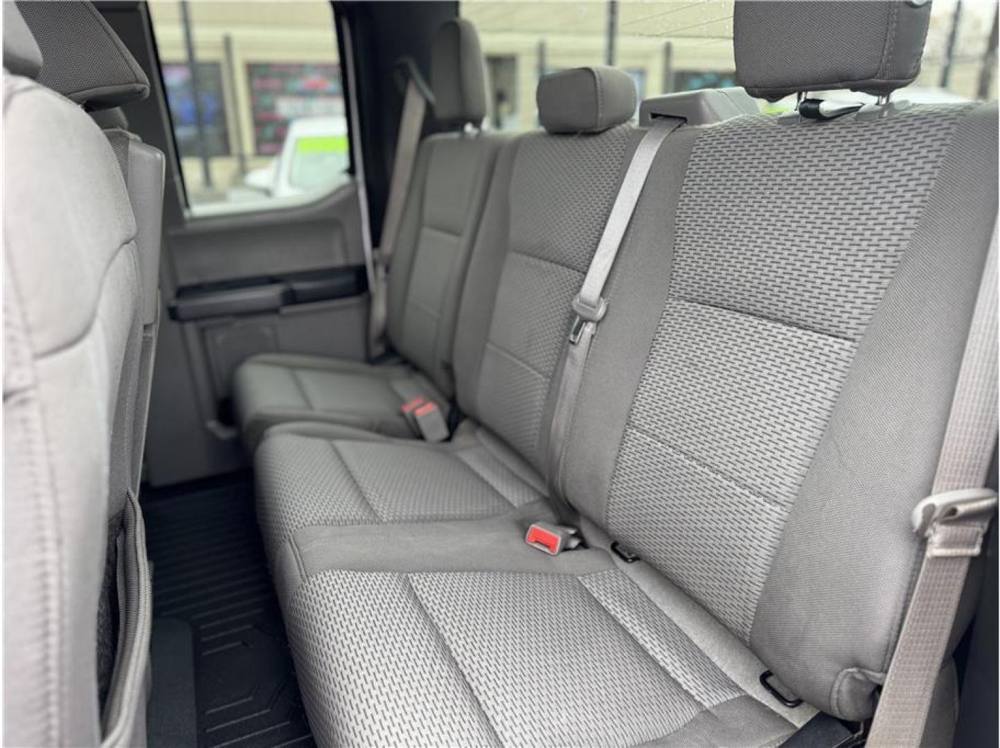 2018 White /No Color Ford F150 Super Cab (1FTFX1E56JK) with an V8, Flex Fuel, 5.0 Liter engine, Auto, 10-Spd Sport Mode transmission, located at 607 W Columbia Drive, Kennewick, WA, 99336, (509) 987-1069, 46.216743, -119.126404 - Photo#16