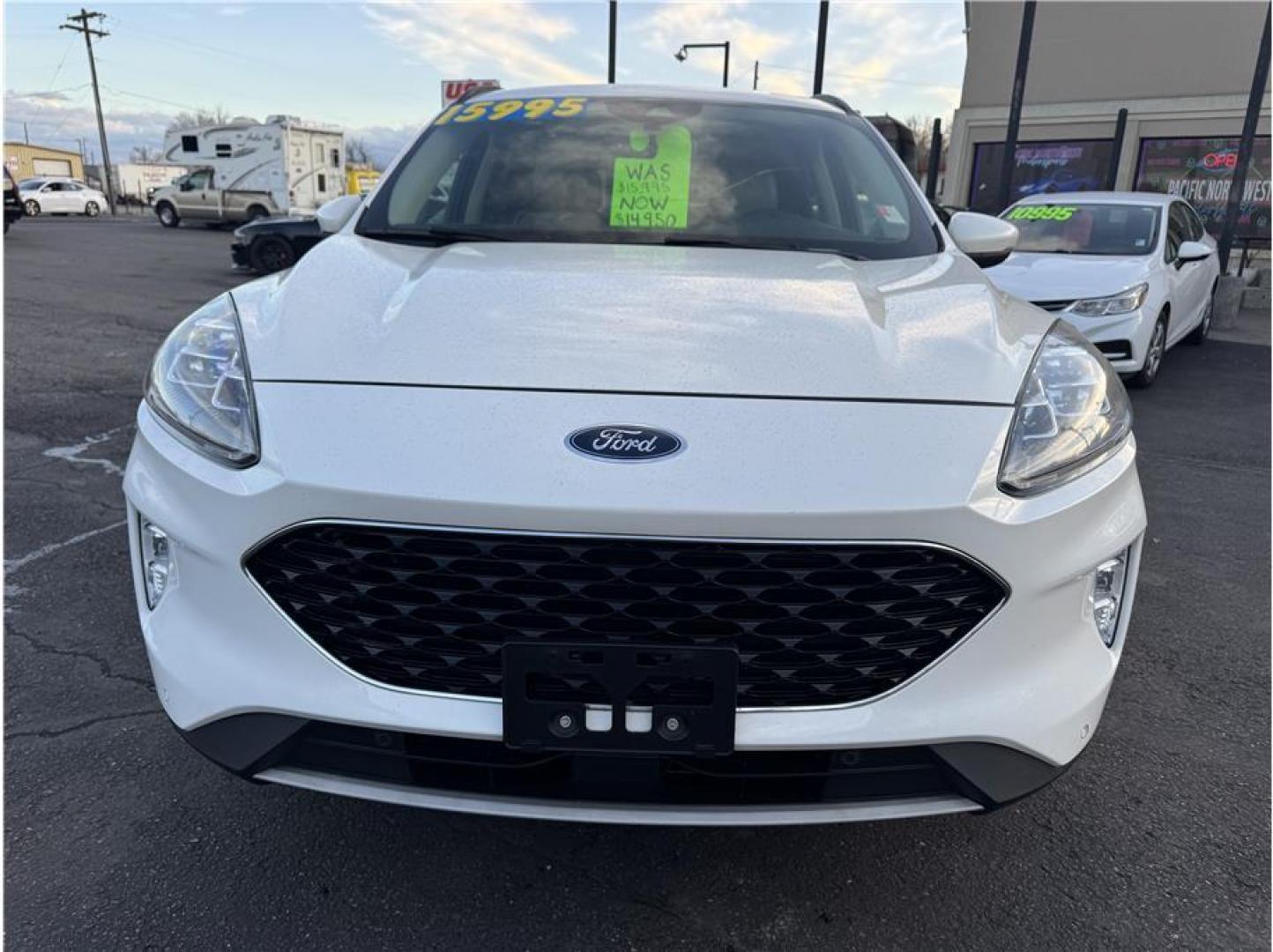 2020 White /No Color Ford Escape (1FMCU9J95LU) with an 4-Cyl, EcoBoost, Turbo, 2.0 Liter engine, Automatic, 8-Spd transmission, located at 607 W Columbia Drive, Kennewick, WA, 99336, (509) 987-1069, 46.216743, -119.126404 - Photo#8