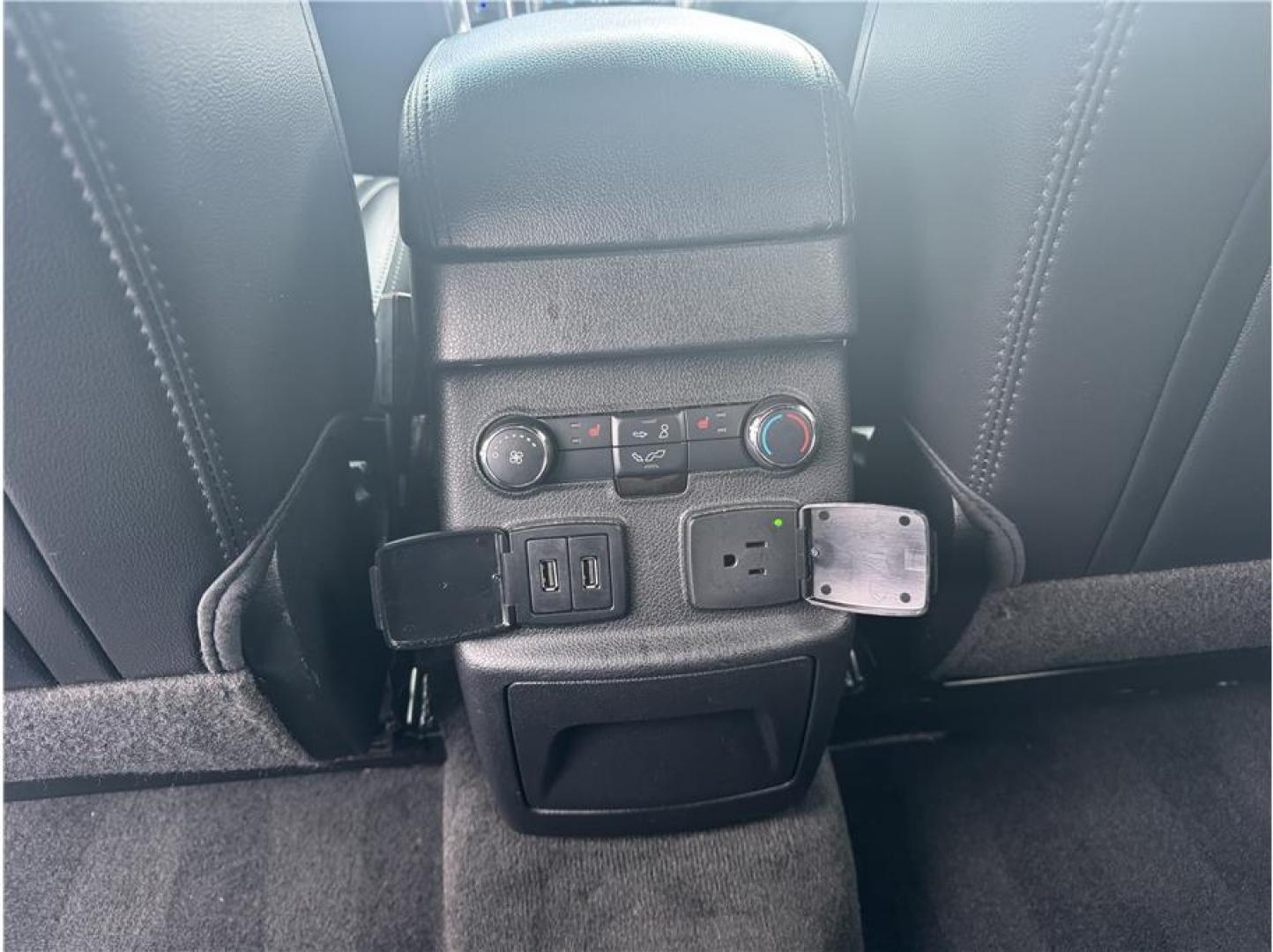 2017 Gray /No Color Ford Explorer (1FM5K8F88HG) with an V6, 3.5 Liter engine, Auto, 6-Spd SelectShift transmission, located at 607 W Columbia Drive, Kennewick, WA, 99336, (509) 987-1069, 46.216743, -119.126404 - Photo#18