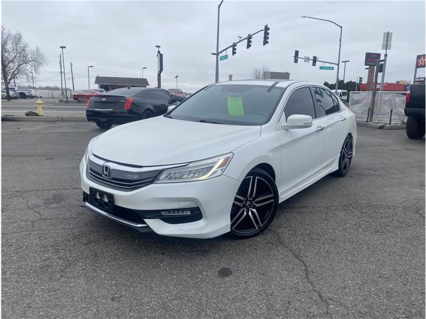 2016 White /No Color Honda Accord (1HGCR3F94GA) with an V6, i-VTEC, 3.5 Liter engine, Auto, 6-Spd w/Sport Mode transmission, located at 607 W Columbia Drive, Kennewick, WA, 99336, (509) 987-1069, 46.216743, -119.126404 - Photo#0