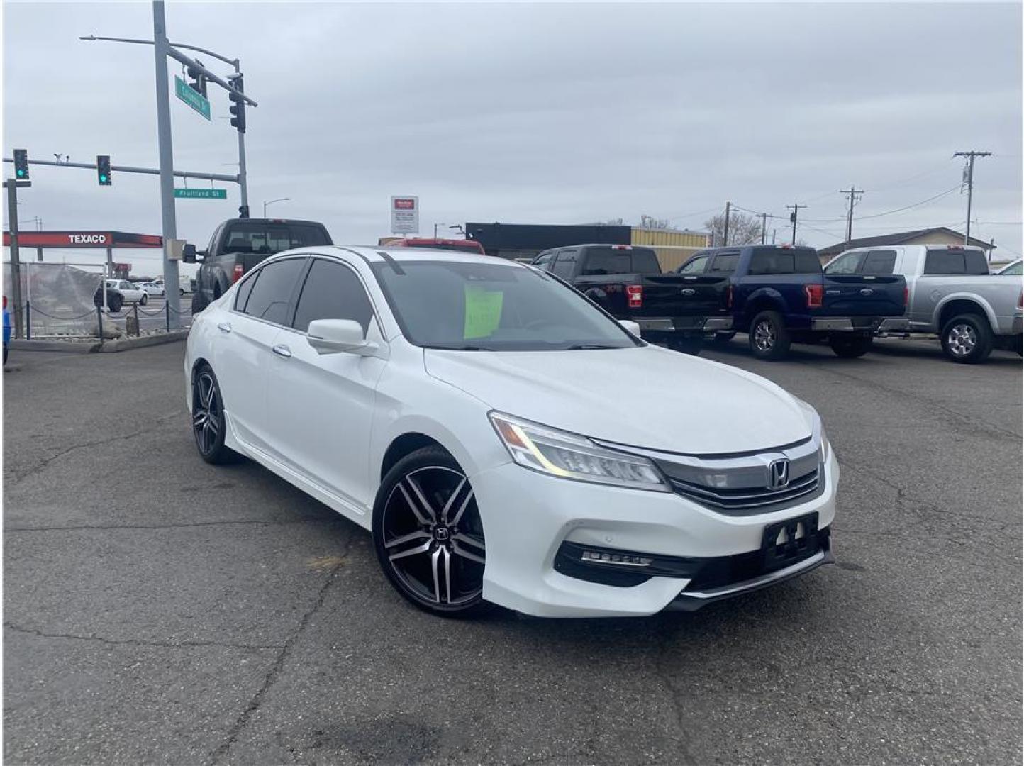 2016 White /No Color Honda Accord (1HGCR3F94GA) with an V6, i-VTEC, 3.5 Liter engine, Auto, 6-Spd w/Sport Mode transmission, located at 607 W Columbia Drive, Kennewick, WA, 99336, (509) 987-1069, 46.216743, -119.126404 - Photo#2