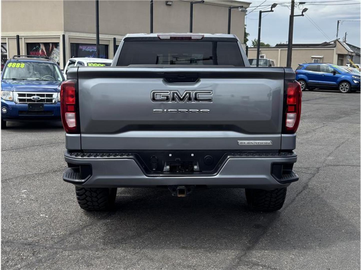 2021 Gray /No Color GMC Sierra 1500 Double Cab (1GTR9CED1MZ) with an V8, EcoTec3, DFM, 5.3 Liter engine, Automatic, 8-Spd w/Overdrive transmission, located at 607 W Columbia Drive, Kennewick, WA, 99336, (509) 987-1069, 46.216743, -119.126404 - Photo#5
