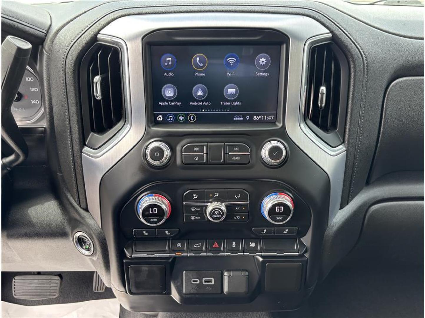 2021 Gray /No Color GMC Sierra 1500 Double Cab (1GTR9CED1MZ) with an V8, EcoTec3, DFM, 5.3 Liter engine, Automatic, 8-Spd w/Overdrive transmission, located at 607 W Columbia Drive, Kennewick, WA, 99336, (509) 987-1069, 46.216743, -119.126404 - Photo#11