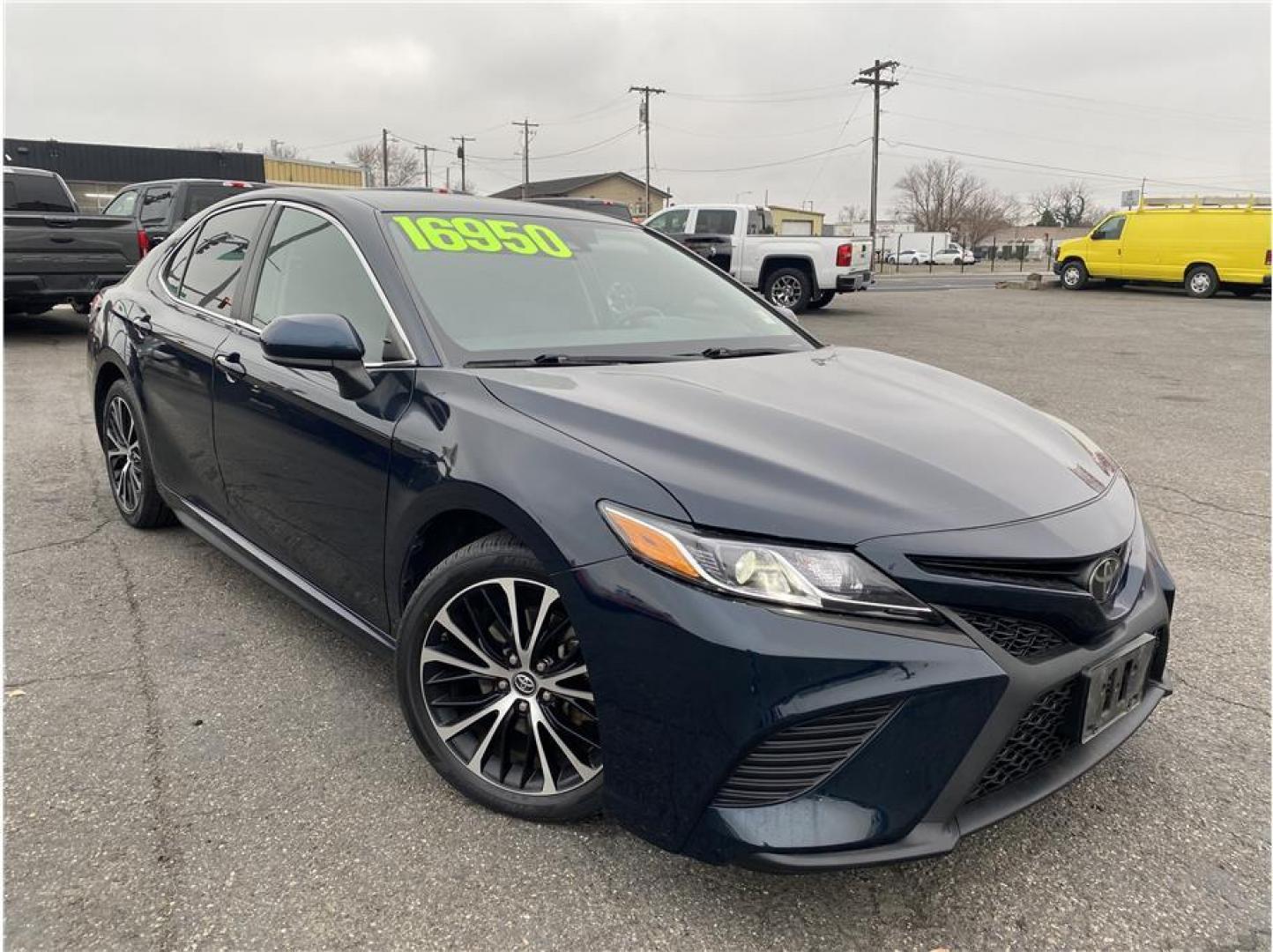 2019 Blue /No Color Toyota Camry (4T1B11HK7KU) with an 4-Cyl, 2.5 Liter engine, Automatic, 8-Spd w/Sequential Shift transmission, located at 607 W Columbia Drive, Kennewick, WA, 99336, (509) 987-1069, 46.216743, -119.126404 - Photo#2