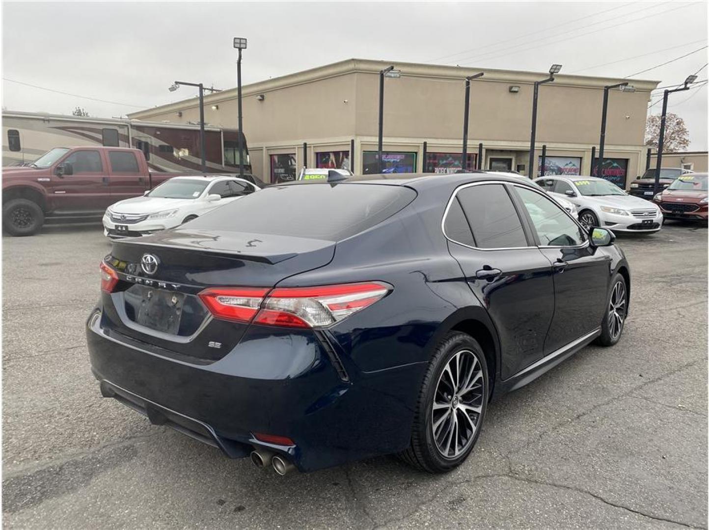 2019 Blue /No Color Toyota Camry (4T1B11HK7KU) with an 4-Cyl, 2.5 Liter engine, Automatic, 8-Spd w/Sequential Shift transmission, located at 607 W Columbia Drive, Kennewick, WA, 99336, (509) 987-1069, 46.216743, -119.126404 - Photo#4