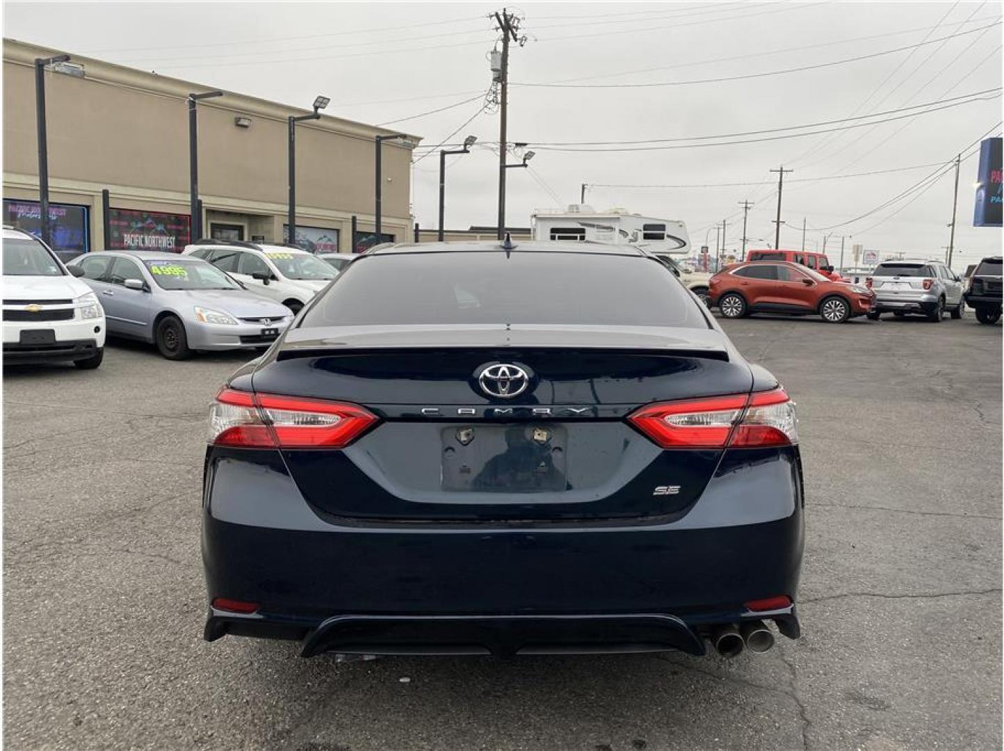 2019 Blue /No Color Toyota Camry (4T1B11HK7KU) with an 4-Cyl, 2.5 Liter engine, Automatic, 8-Spd w/Sequential Shift transmission, located at 607 W Columbia Drive, Kennewick, WA, 99336, (509) 987-1069, 46.216743, -119.126404 - Photo#5