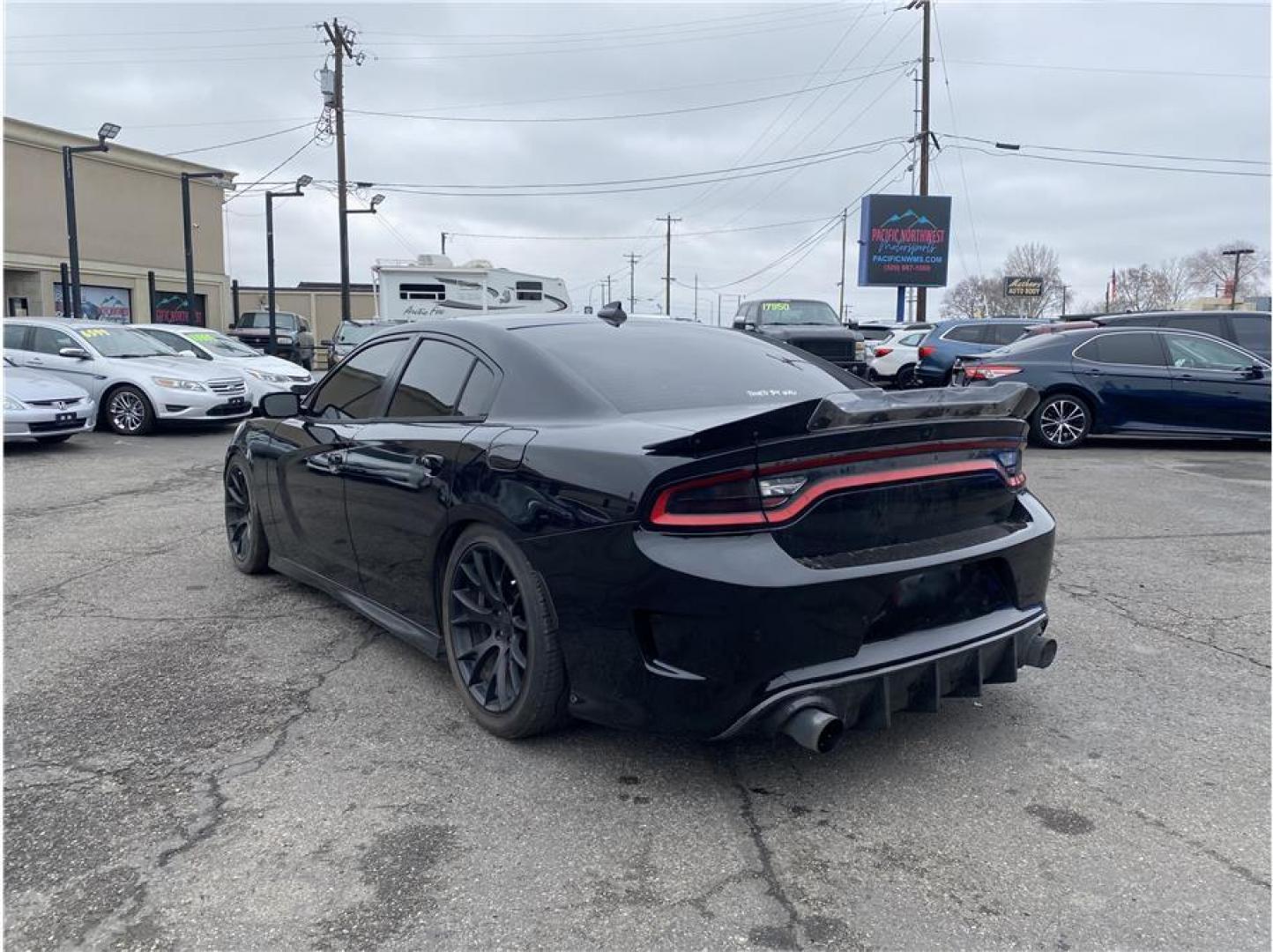 2017 Black /No Color Dodge Charger (2C3CDXL9XHH) with an V8, Supercharged, 6.2 Liter engine, Automatic, 8-Spd transmission, located at 607 W Columbia Drive, Kennewick, WA, 99336, (509) 987-1069, 46.216743, -119.126404 - Photo#6