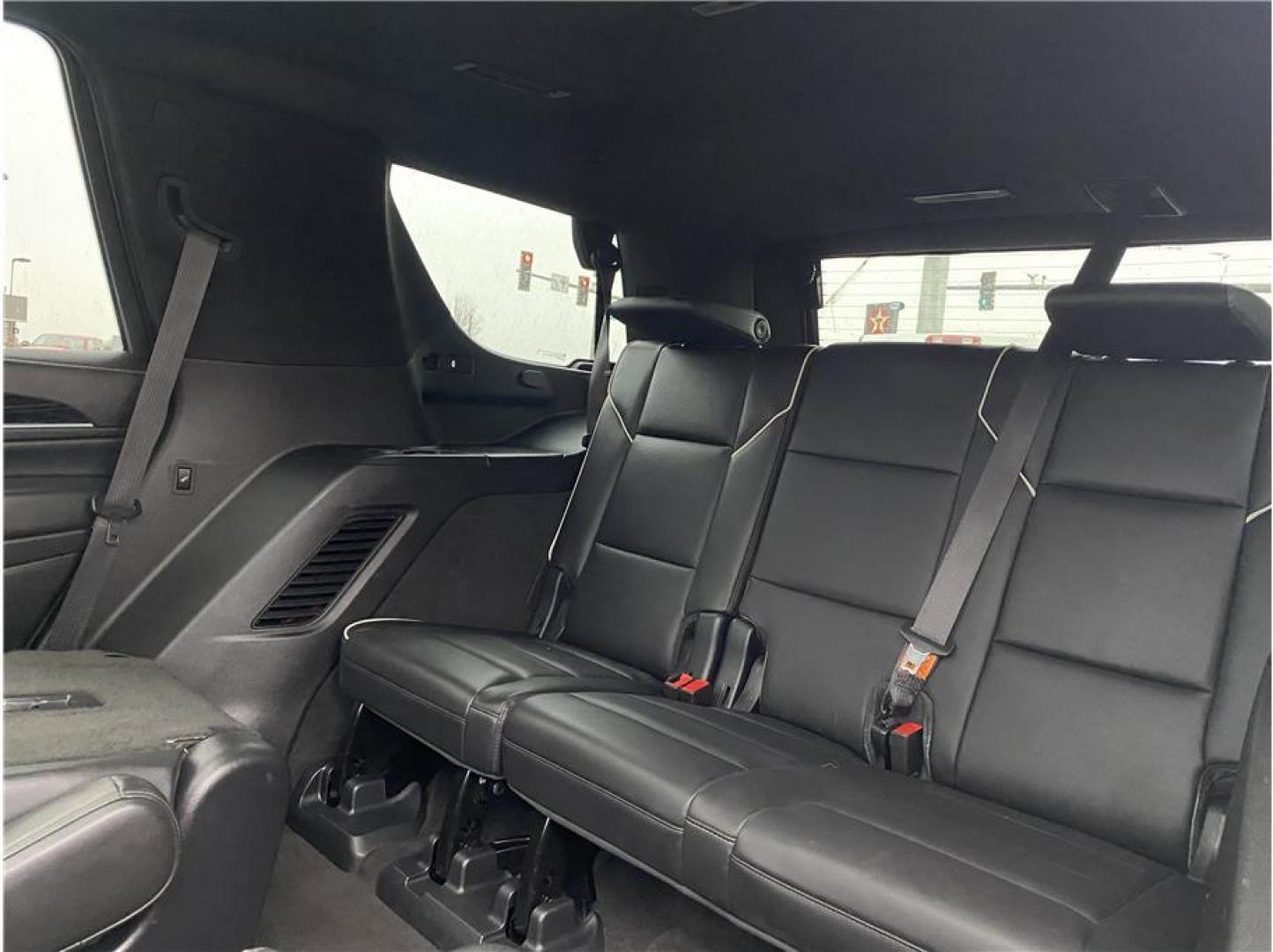 2022 White /No Color Cadillac Escalade (1GYS4FKT9NR) with an 6-Cyl, Turbo Diesel, 3.0 Liter engine, Automatic, 10-Spd w/Overdrive transmission, located at 607 W Columbia Drive, Kennewick, WA, 99336, (509) 987-1069, 46.216743, -119.126404 - Photo#19