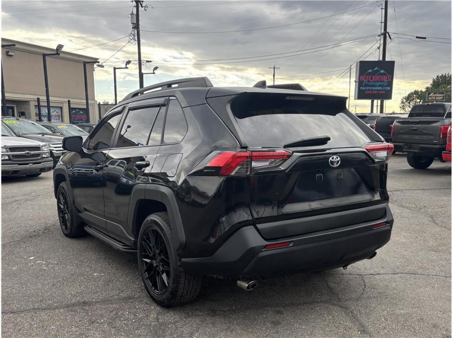 2021 Black /No Color Toyota RAV4 (2T3J1RFV2MW) with an 4-Cyl, Dynamic-Force, 2.5 Liter engine, Automatic, 8-Spd w/Direct and Sequential Shift transmission, located at 607 W Columbia Drive, Kennewick, WA, 99336, (509) 987-1069, 46.216743, -119.126404 - Photo#6