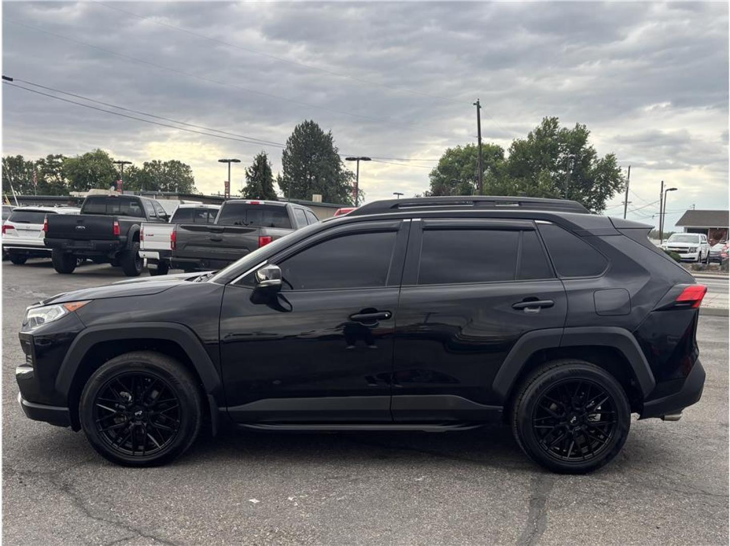 2021 Black /No Color Toyota RAV4 (2T3J1RFV2MW) with an 4-Cyl, Dynamic-Force, 2.5 Liter engine, Automatic, 8-Spd w/Direct and Sequential Shift transmission, located at 607 W Columbia Drive, Kennewick, WA, 99336, (509) 987-1069, 46.216743, -119.126404 - Photo#7