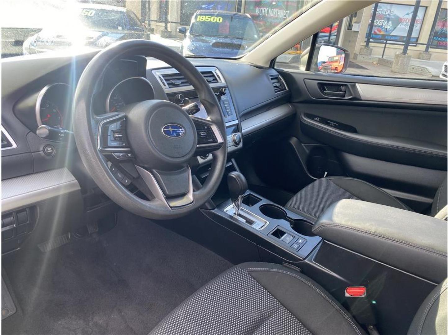 2018 White /No Color Subaru Outback (4S4BSAAC6J3) with an 4-Cyl, PZEV, 2.5 Liter engine, Auto, CVT Manual transmission, located at 607 W Columbia Drive, Kennewick, WA, 99336, (509) 987-1069, 46.216743, -119.126404 - Photo#10