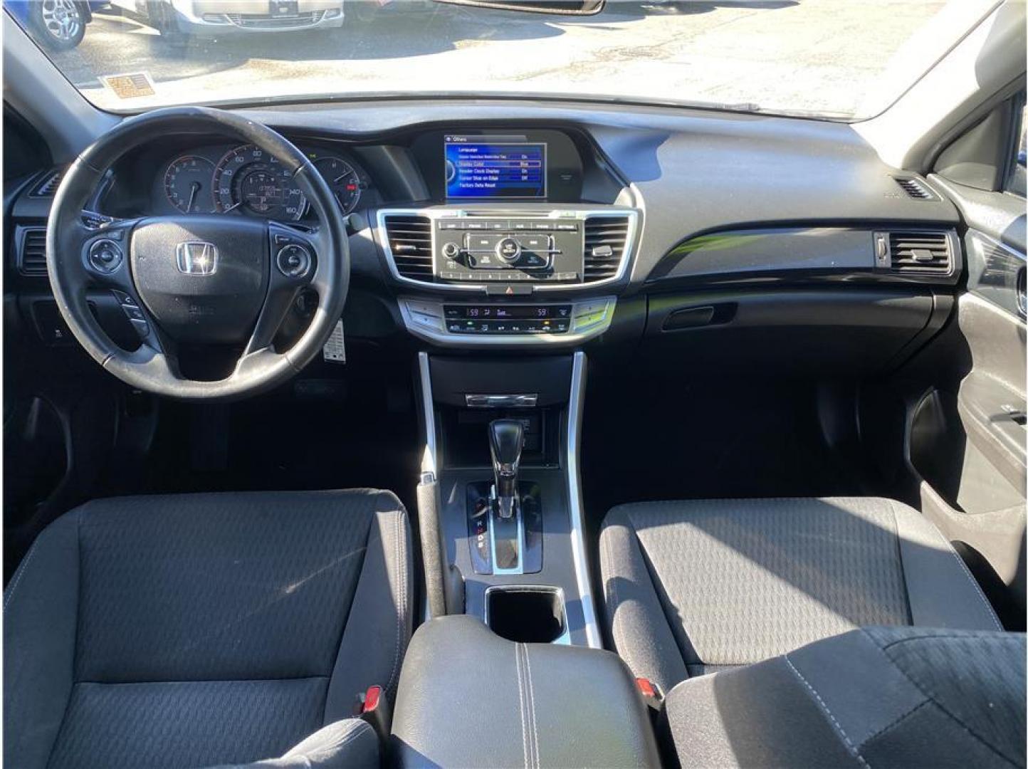 2015 White /No Color Honda Accord (1HGCR2F55FA) with an 4-Cyl, i-VTEC, 2.4 Liter engine, Auto, CVT w/Sport Mode transmission, located at 607 W Columbia Drive, Kennewick, WA, 99336, (509) 987-1069, 46.216743, -119.126404 - Photo#14