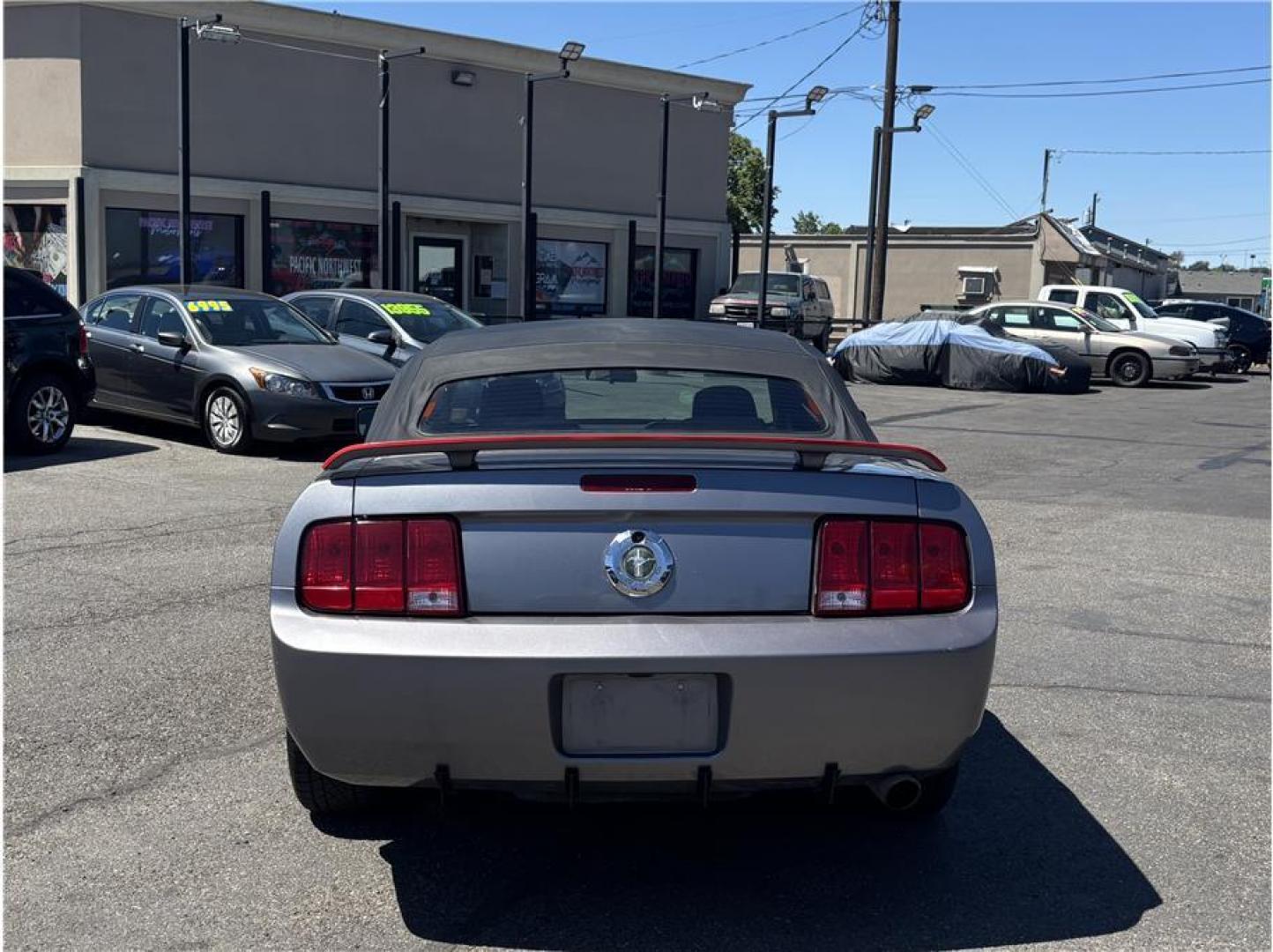 2006 Blue /No Color Ford Mustang (1ZVFT84N065) with an V6, 4.0 Liter engine, Automatic transmission, located at 607 W Columbia Drive, Kennewick, WA, 99336, (509) 987-1069, 46.216743, -119.126404 - Photo#5