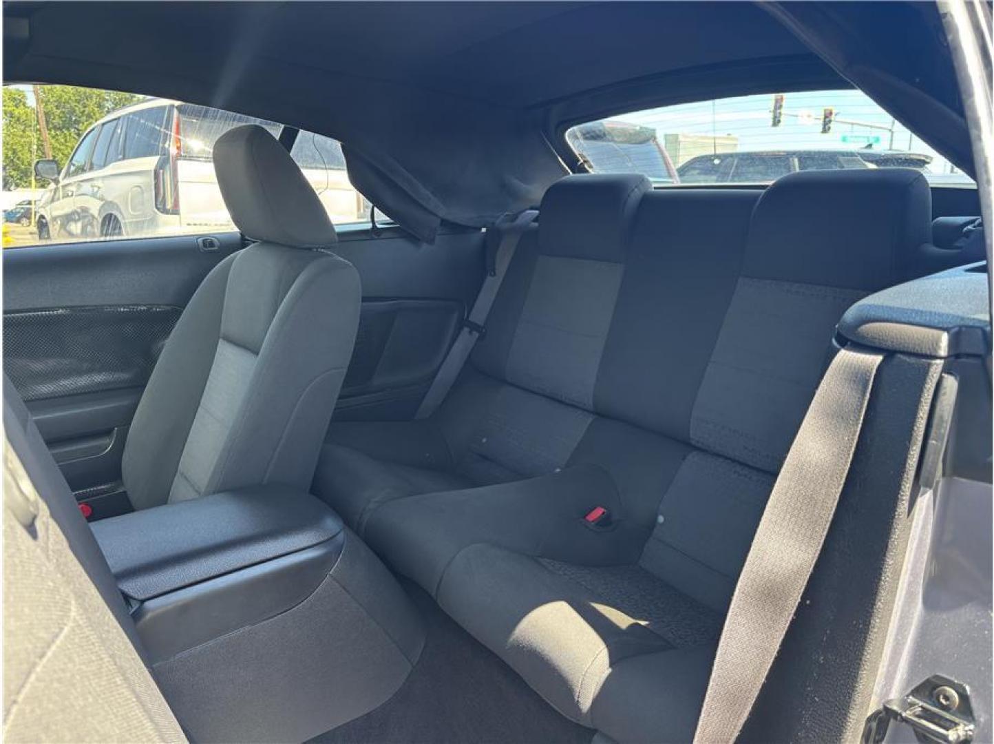 2006 Blue /No Color Ford Mustang (1ZVFT84N065) with an V6, 4.0 Liter engine, Automatic transmission, located at 607 W Columbia Drive, Kennewick, WA, 99336, (509) 987-1069, 46.216743, -119.126404 - Photo#9