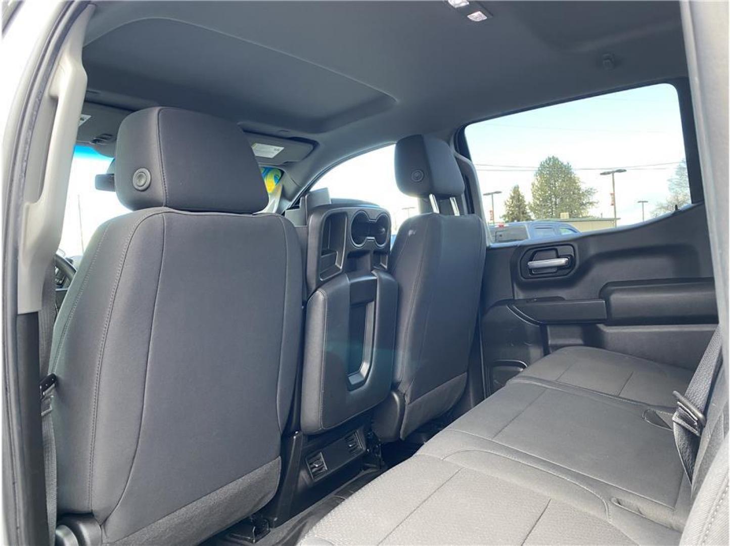 2021 White /No Color Chevrolet Silverado 1500 Crew Cab (1GCPYBEKXMZ) with an 4-Cyl, Turbo, 2.7 Liter engine, Automatic, 6-Spd HD w/Overdrive transmission, located at 607 W Columbia Drive, Kennewick, WA, 99336, (509) 987-1069, 46.216743, -119.126404 - Photo#17