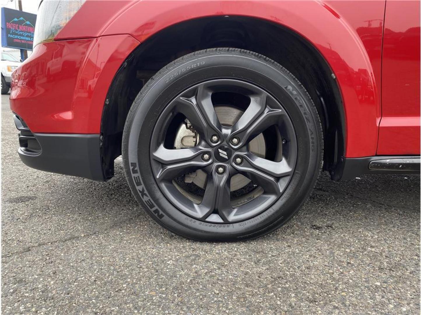 2018 Red /No Color Dodge Journey (3C4PDCGG8JT) with an V6, 3.6 Liter engine, Automatic, 6-Spd w/AutoStick transmission, located at 607 W Columbia Drive, Kennewick, WA, 99336, (509) 987-1069, 46.216743, -119.126404 - Photo#10