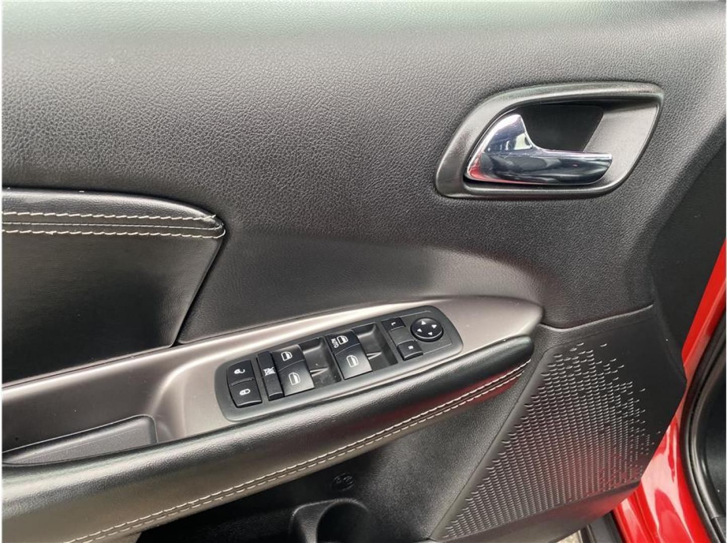 2018 Red /No Color Dodge Journey (3C4PDCGG8JT) with an V6, 3.6 Liter engine, Automatic, 6-Spd w/AutoStick transmission, located at 607 W Columbia Drive, Kennewick, WA, 99336, (509) 987-1069, 46.216743, -119.126404 - Photo#11