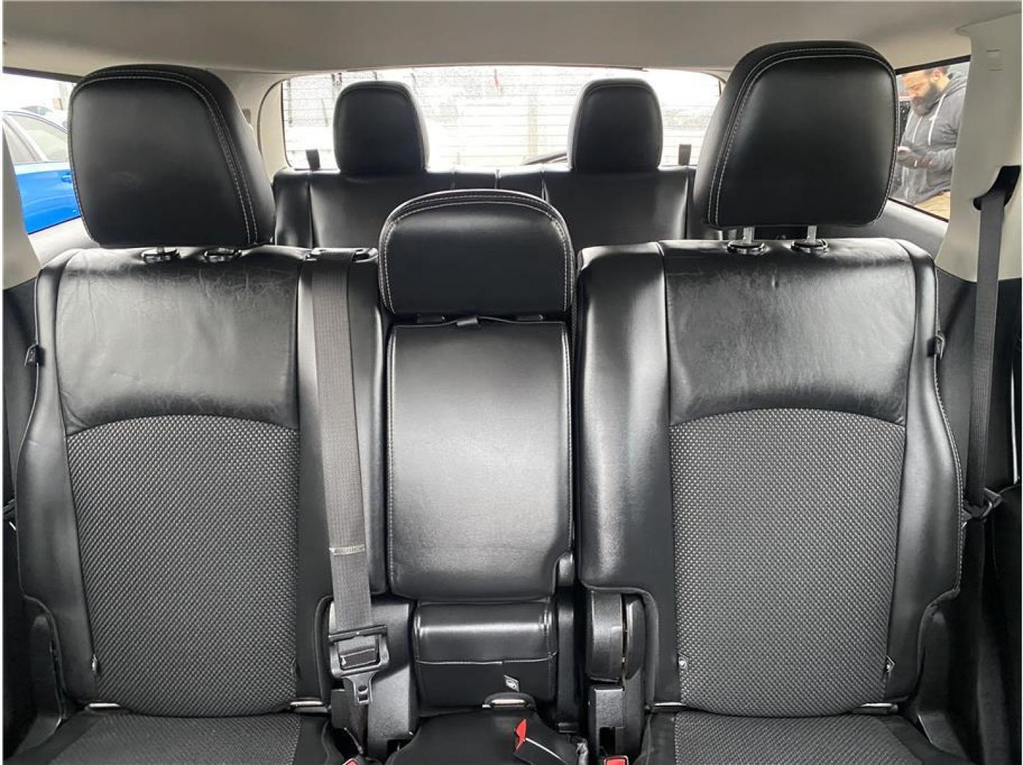 2018 Red /No Color Dodge Journey (3C4PDCGG8JT) with an V6, 3.6 Liter engine, Automatic, 6-Spd w/AutoStick transmission, located at 607 W Columbia Drive, Kennewick, WA, 99336, (509) 987-1069, 46.216743, -119.126404 - Photo#16