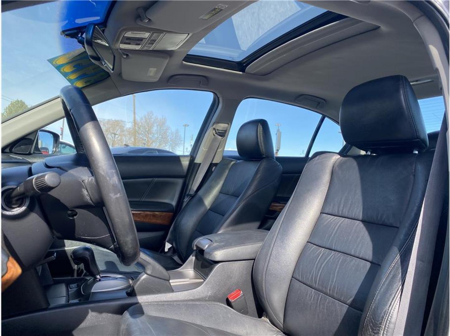 2011 Gray /No Color Honda Accord (1HGCP2F8XBA) with an 4-Cyl, VTEC, 2.4 Liter engine, Automatic, 5-Spd w/Overdrive transmission, located at 607 W Columbia Drive, Kennewick, WA, 99336, (509) 987-1069, 46.216743, -119.126404 - Photo#10