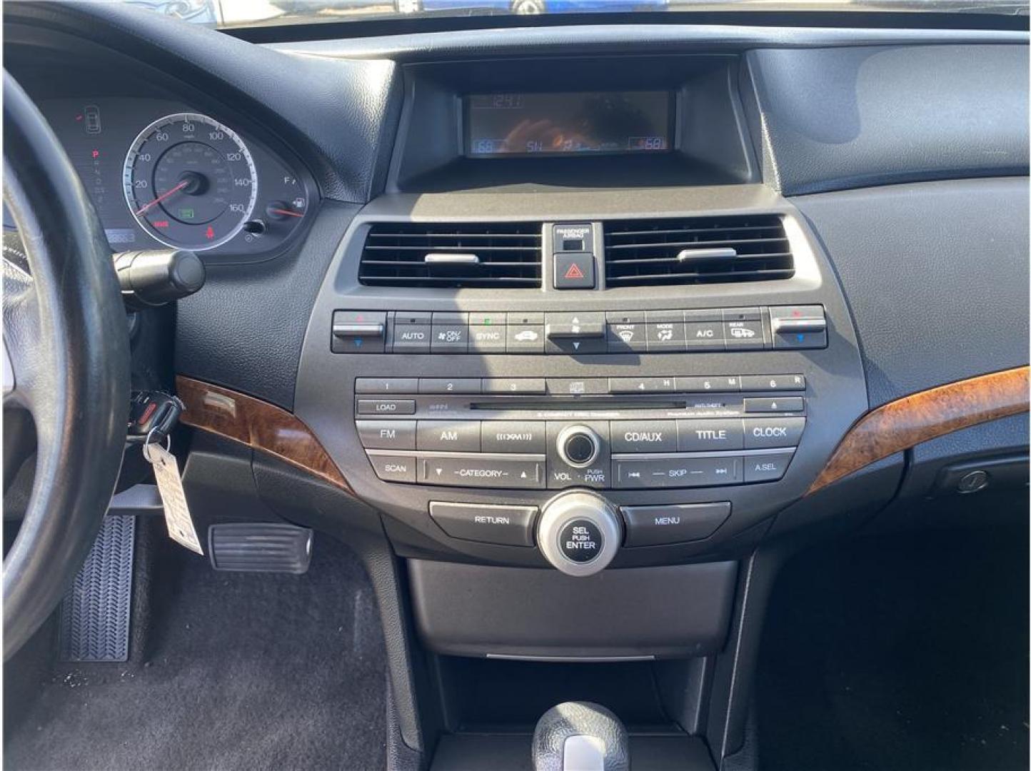 2011 Gray /No Color Honda Accord (1HGCP2F8XBA) with an 4-Cyl, VTEC, 2.4 Liter engine, Automatic, 5-Spd w/Overdrive transmission, located at 607 W Columbia Drive, Kennewick, WA, 99336, (509) 987-1069, 46.216743, -119.126404 - Photo#12