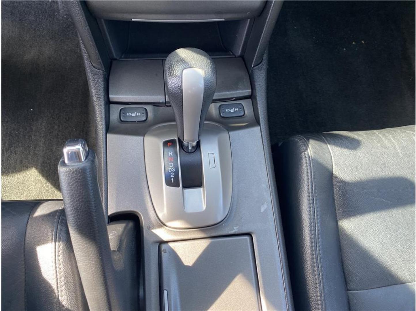 2011 Gray /No Color Honda Accord (1HGCP2F8XBA) with an 4-Cyl, VTEC, 2.4 Liter engine, Automatic, 5-Spd w/Overdrive transmission, located at 607 W Columbia Drive, Kennewick, WA, 99336, (509) 987-1069, 46.216743, -119.126404 - Photo#13