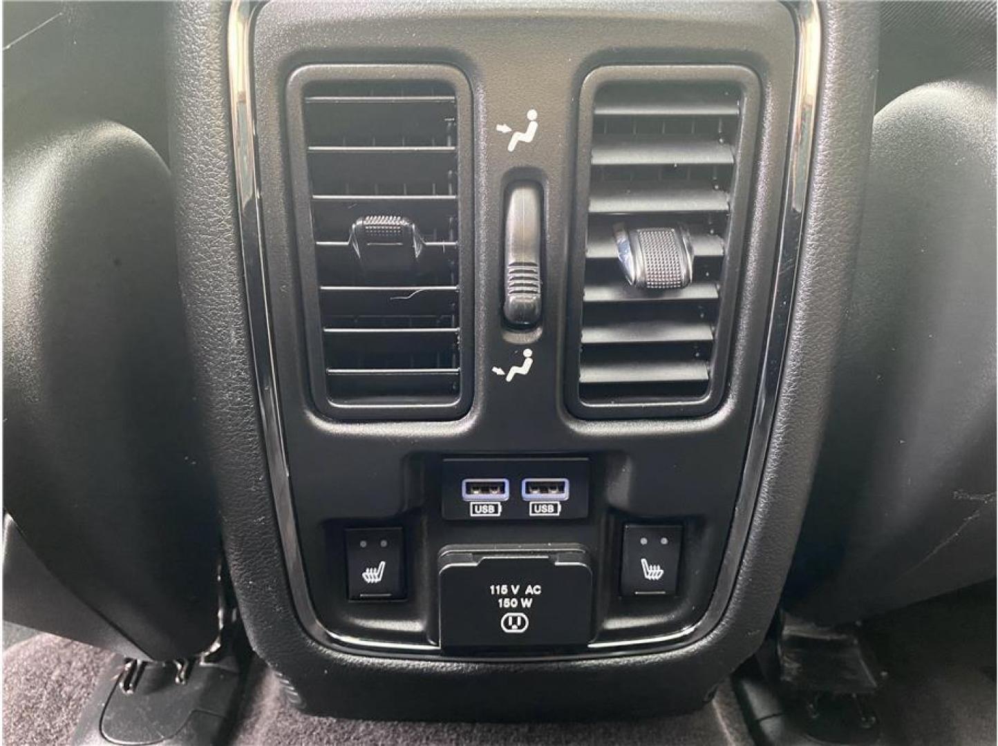 2018 White /No Color Jeep Grand Cherokee (1C4RJFCG2JC) with an V6, VVT, 3.6 Liter engine, Automatic, 8-Spd transmission, located at 607 W Columbia Drive, Kennewick, WA, 99336, (509) 987-1069, 46.216743, -119.126404 - Photo#19