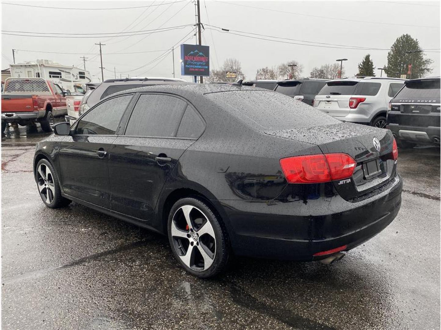 2012 Black /No Color Volkswagen Jetta (3VWDX7AJ5CM) with an 5-Cyl, PZEV, 2.5 Liter engine, Auto 6-Spd w/Tptrnc and Spt transmission, located at 607 W Columbia Drive, Kennewick, WA, 99336, (509) 987-1069, 46.216743, -119.126404 - Photo#6
