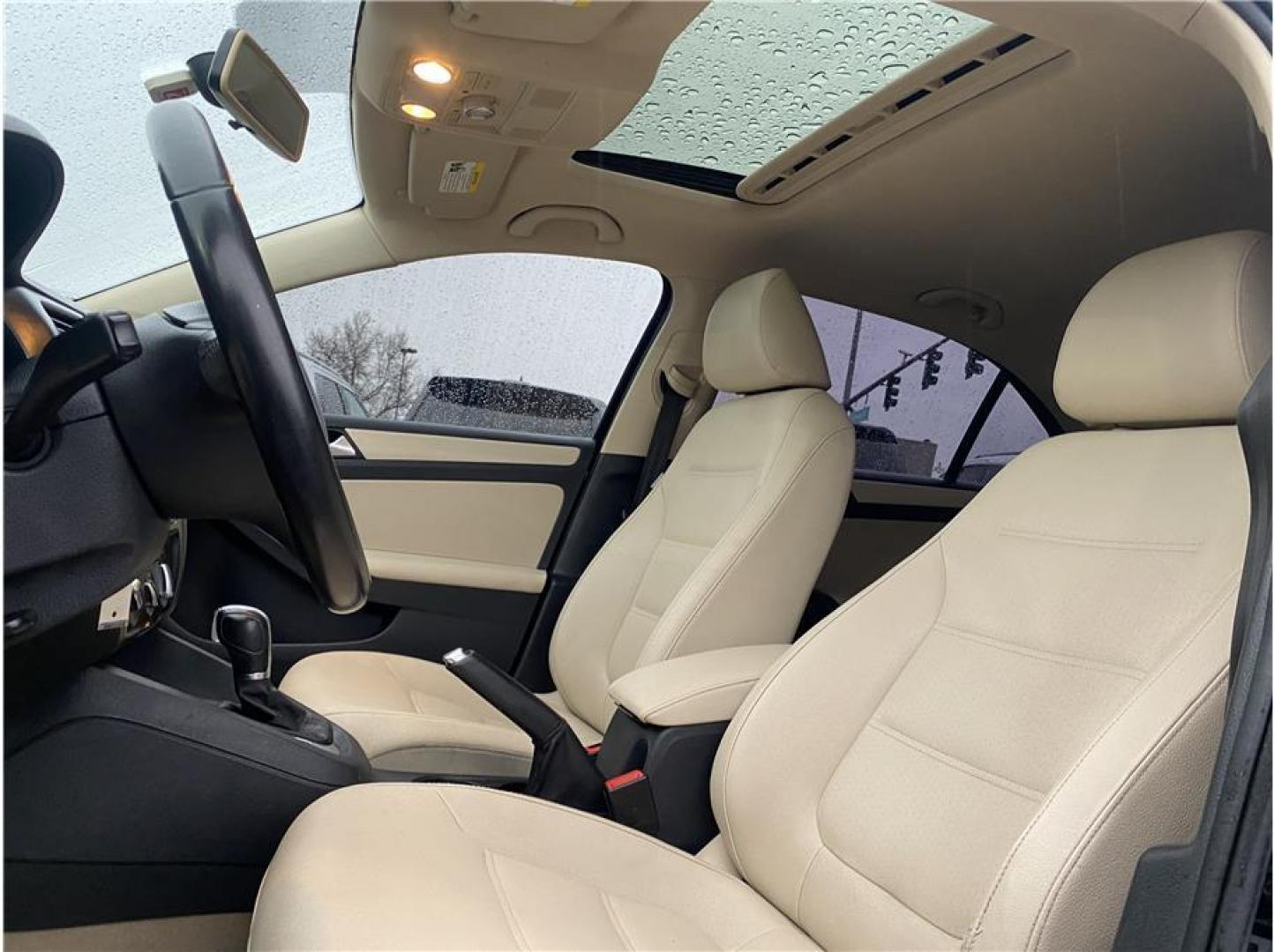 2012 Black /No Color Volkswagen Jetta (3VWDX7AJ5CM) with an 5-Cyl, PZEV, 2.5 Liter engine, Auto 6-Spd w/Tptrnc and Spt transmission, located at 607 W Columbia Drive, Kennewick, WA, 99336, (509) 987-1069, 46.216743, -119.126404 - Photo#10