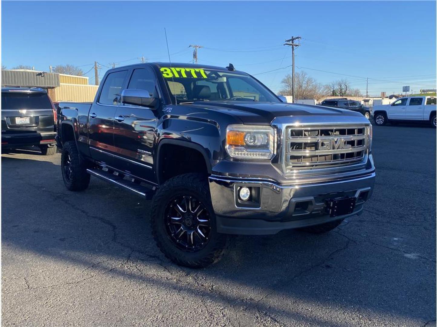 2015 Gray /No Color GMC Sierra 1500 Crew Cab (3GTU2VEC4FG) with an V8, EcoTec3, 5.3 Liter engine, Auto, 6-Spd HD Overdrive transmission, located at 607 W Columbia Drive, Kennewick, WA, 99336, (509) 987-1069, 46.216743, -119.126404 - Photo#2