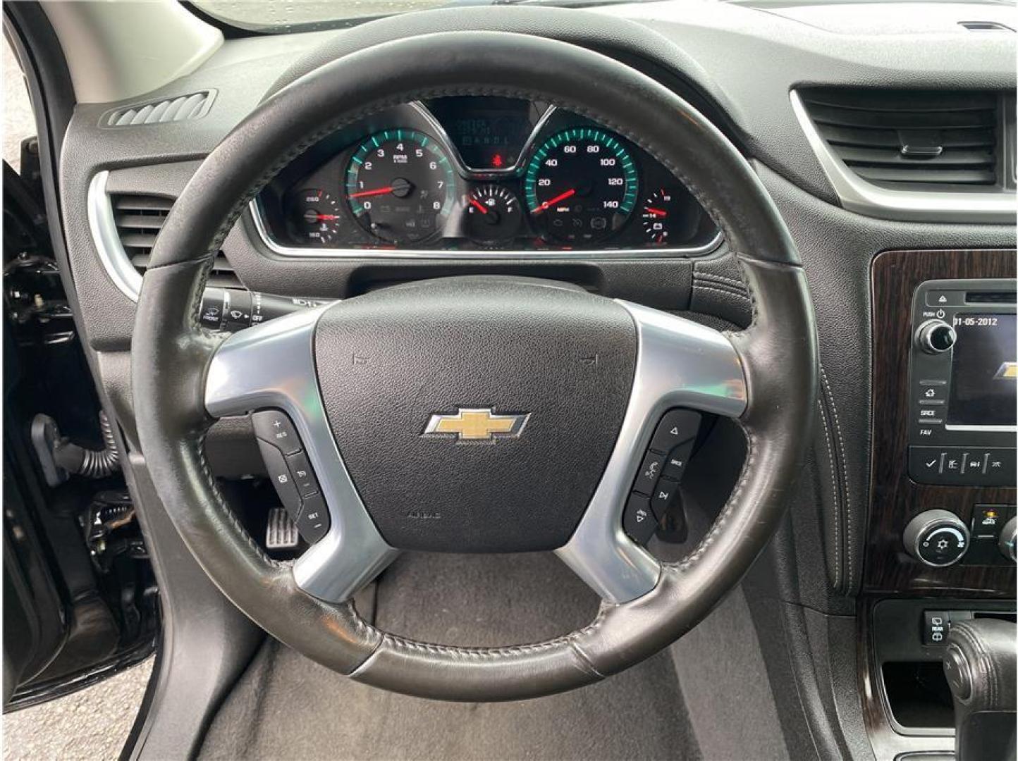 2017 Black /No Color Chevrolet Traverse (1GNKRGKD8HJ) with an V6, 3.6 Liter engine, Automatic, 6-Spd transmission, located at 607 W Columbia Drive, Kennewick, WA, 99336, (509) 987-1069, 46.216743, -119.126404 - Photo#13