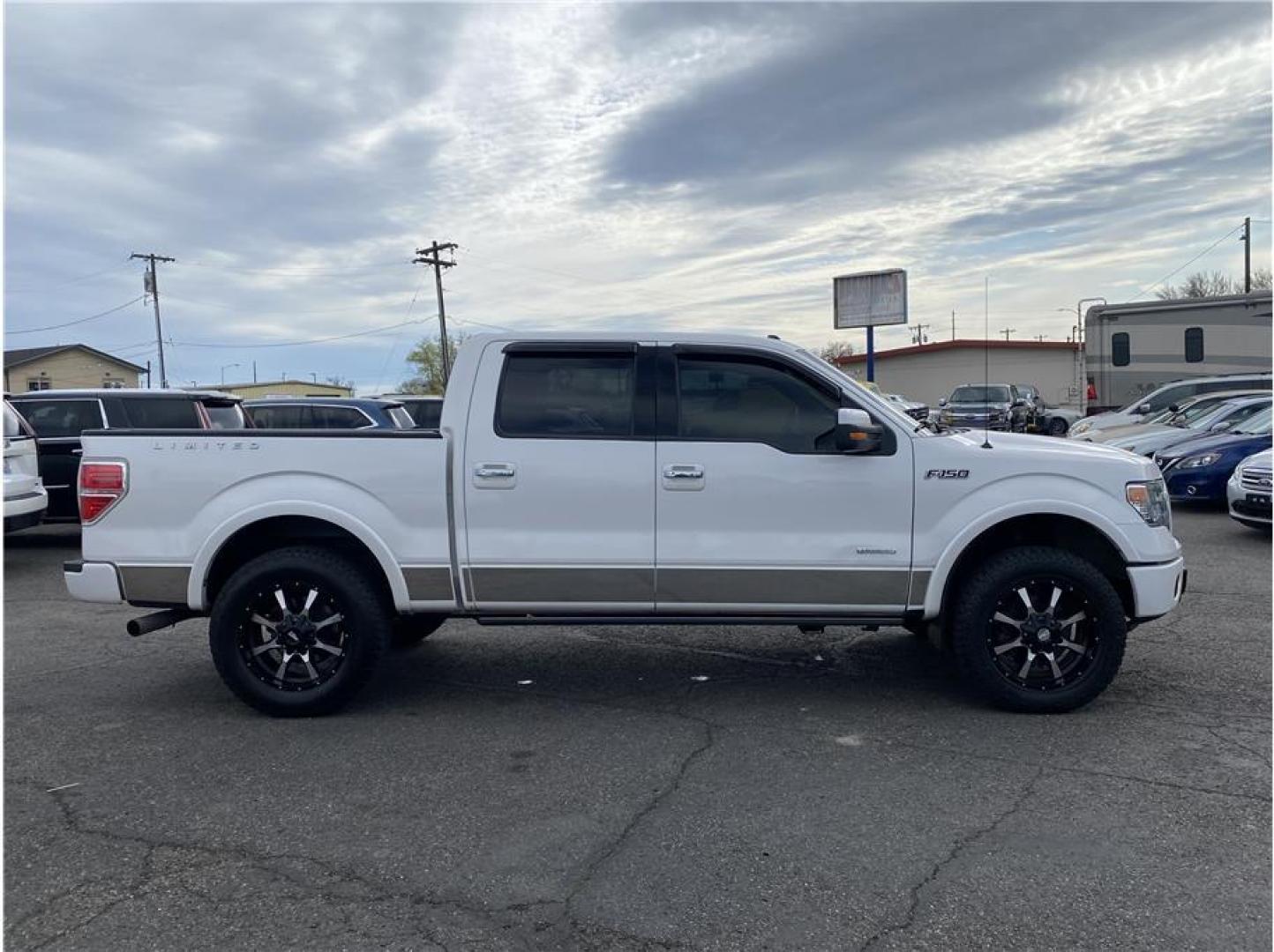 2013 White /No Color Ford F150 SuperCrew Cab (1FTFW1ET0DF) with an V6, EcoBoost, Twin Turbo, 3.5 Liter engine, Automatic, 6-Spd transmission, located at 607 W Columbia Drive, Kennewick, WA, 99336, (509) 987-1069, 46.216743, -119.126404 - Photo#3