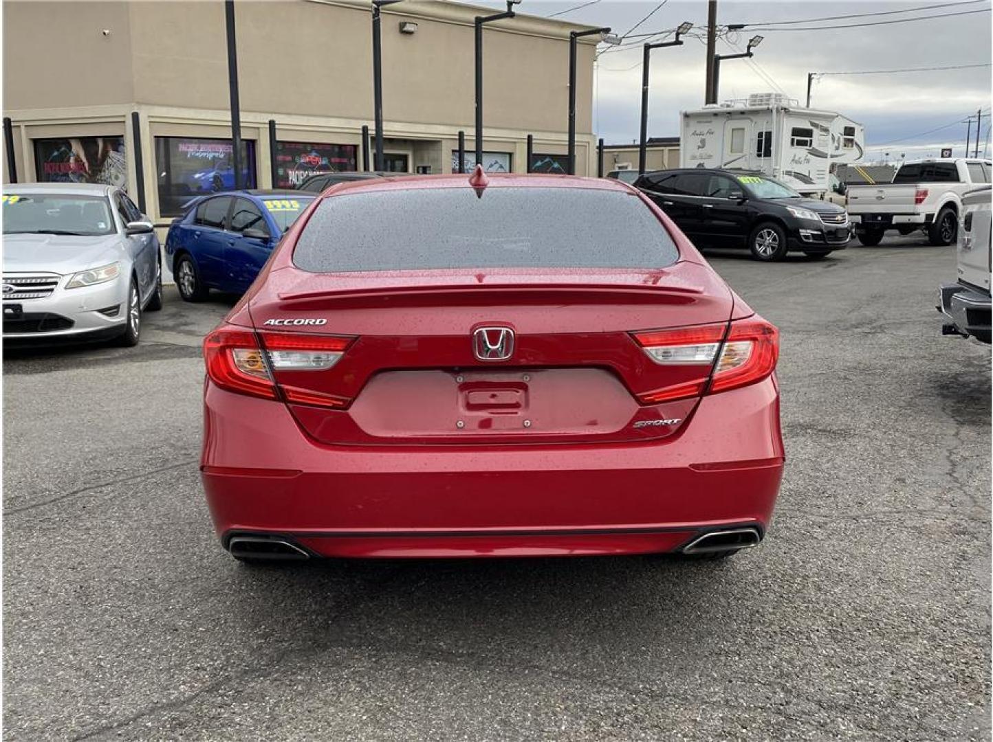 2019 Red /No Color Honda Accord (1HGCV1F31KA) with an 4-Cyl, i-VTEC, Turbo, 1.5 Liter engine, Automatic, CVT w/Sport Mode transmission, located at 607 W Columbia Drive, Kennewick, WA, 99336, (509) 987-1069, 46.216743, -119.126404 - Photo#5