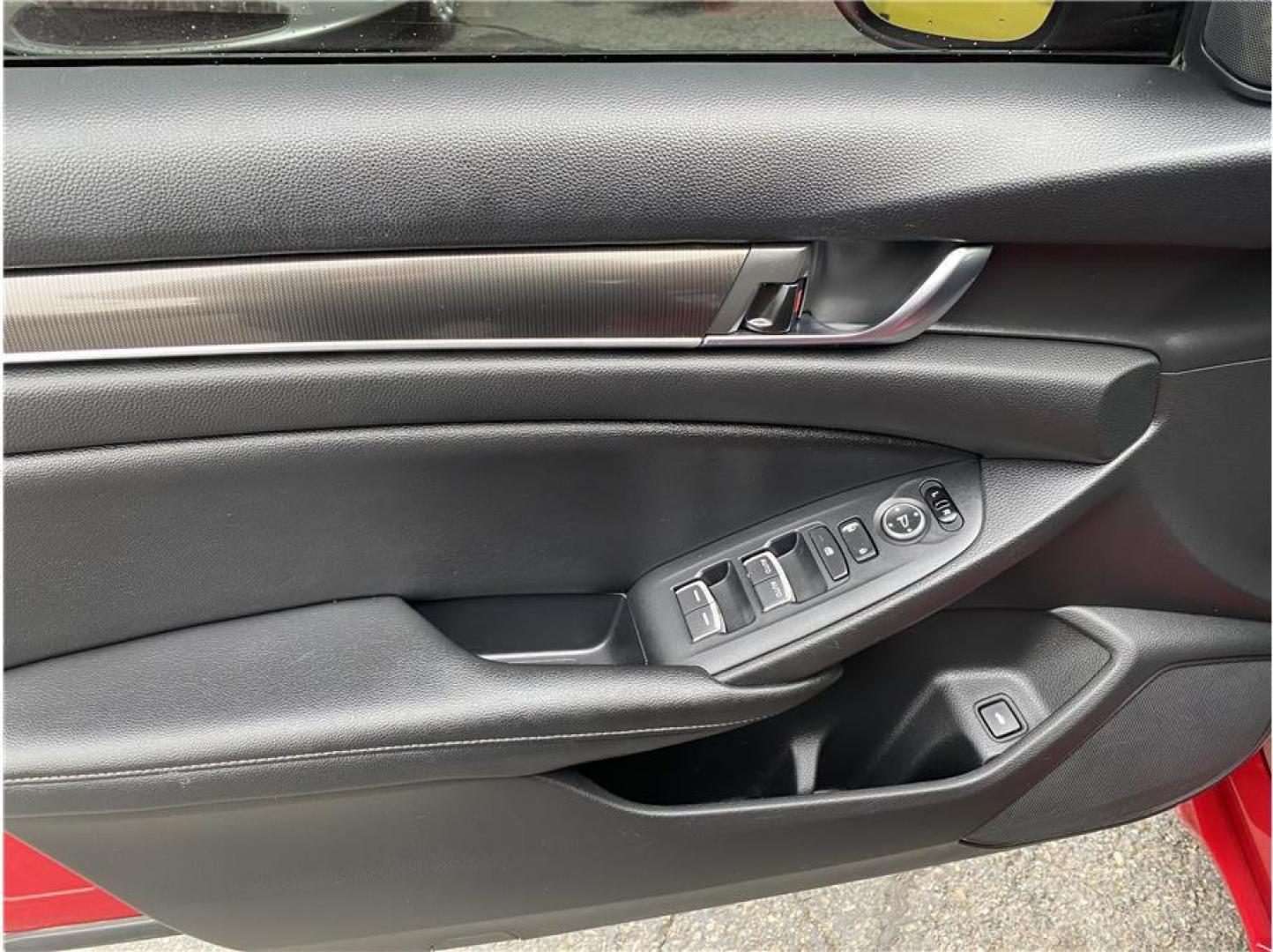 2019 Red /No Color Honda Accord (1HGCV1F31KA) with an 4-Cyl, i-VTEC, Turbo, 1.5 Liter engine, Automatic, CVT w/Sport Mode transmission, located at 607 W Columbia Drive, Kennewick, WA, 99336, (509) 987-1069, 46.216743, -119.126404 - Photo#9