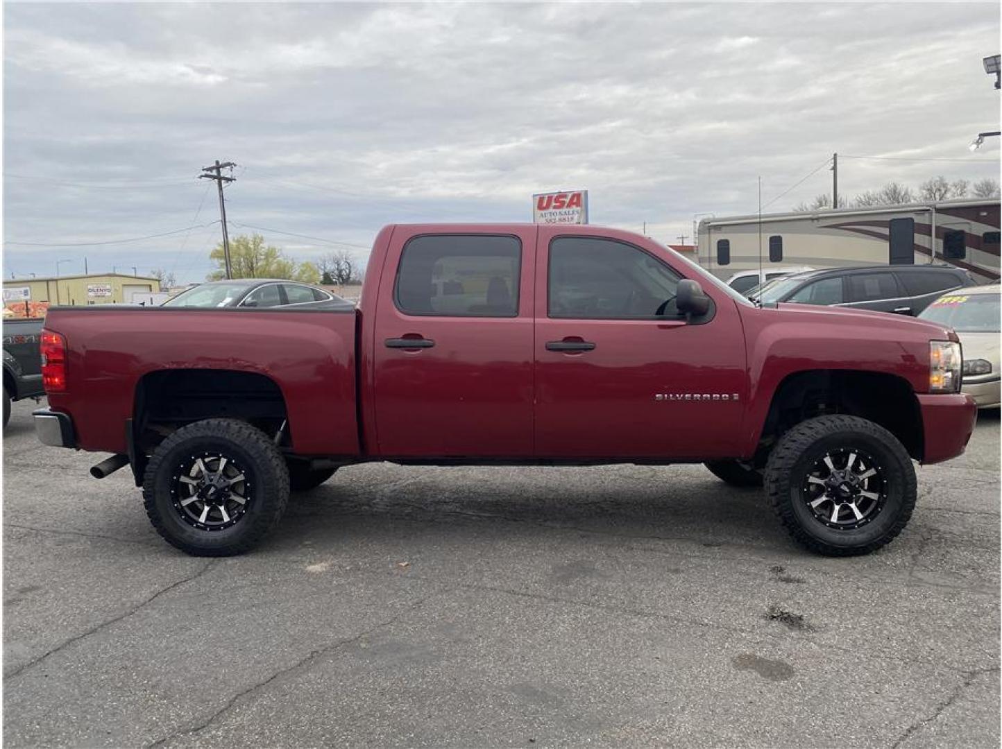 2007 Red /No Color Chevrolet Silverado 1500 Crew Cab (2GCEK13M771) with an V8, 5.3 Liter engine, Automatic transmission, located at 607 W Columbia Drive, Kennewick, WA, 99336, (509) 987-1069, 46.216743, -119.126404 - Photo#3