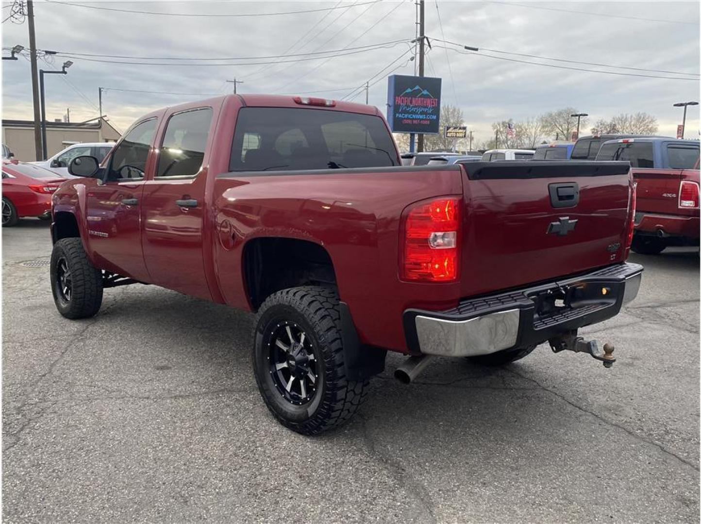 2007 Red /No Color Chevrolet Silverado 1500 Crew Cab (2GCEK13M771) with an V8, 5.3 Liter engine, Automatic transmission, located at 607 W Columbia Drive, Kennewick, WA, 99336, (509) 987-1069, 46.216743, -119.126404 - Photo#7