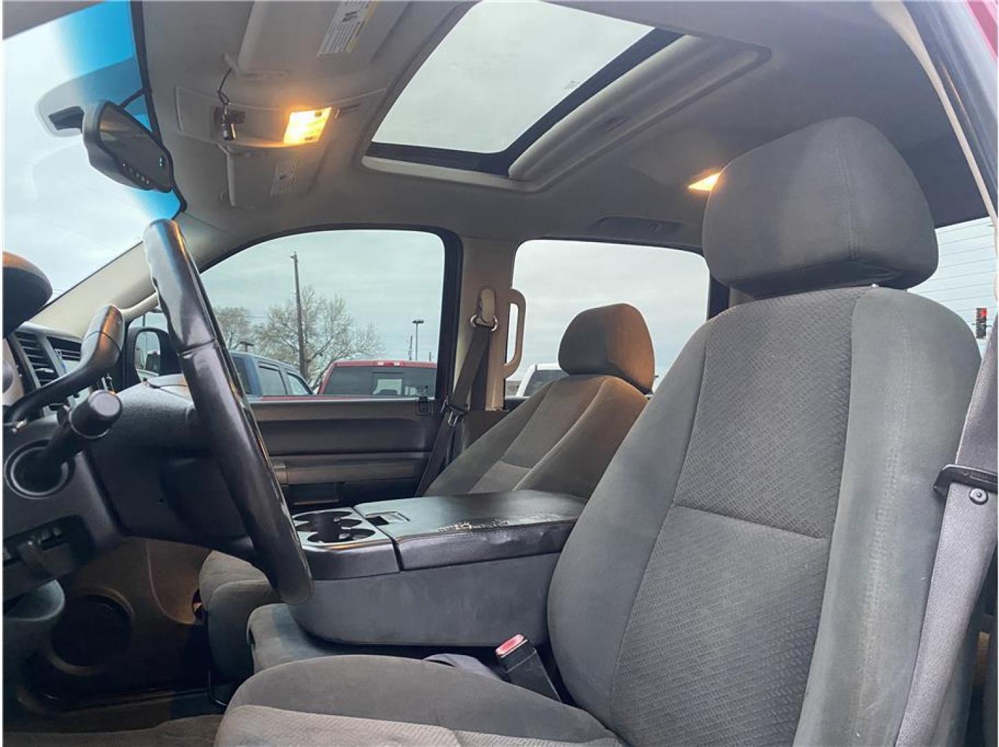 2007 Red /No Color Chevrolet Silverado 1500 Crew Cab (2GCEK13M771) with an V8, 5.3 Liter engine, Automatic transmission, located at 607 W Columbia Drive, Kennewick, WA, 99336, (509) 987-1069, 46.216743, -119.126404 - Photo#11