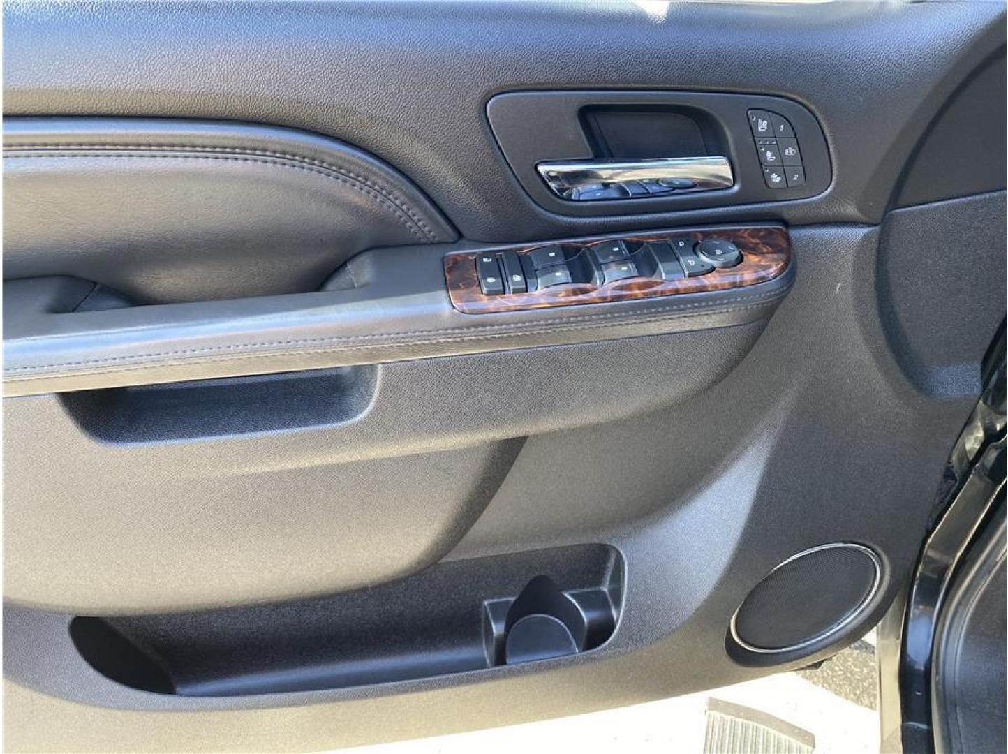 2012 Black /No Color GMC Sierra 2500 HD Crew Cab (1GT125E88CF) with an V8, Turbo Diesel, 6.6 Liter engine, Automatic, 6-Spd Allison w/Overdrive transmission, located at 607 W Columbia Drive, Kennewick, WA, 99336, (509) 987-1069, 46.216743, -119.126404 - Photo#10