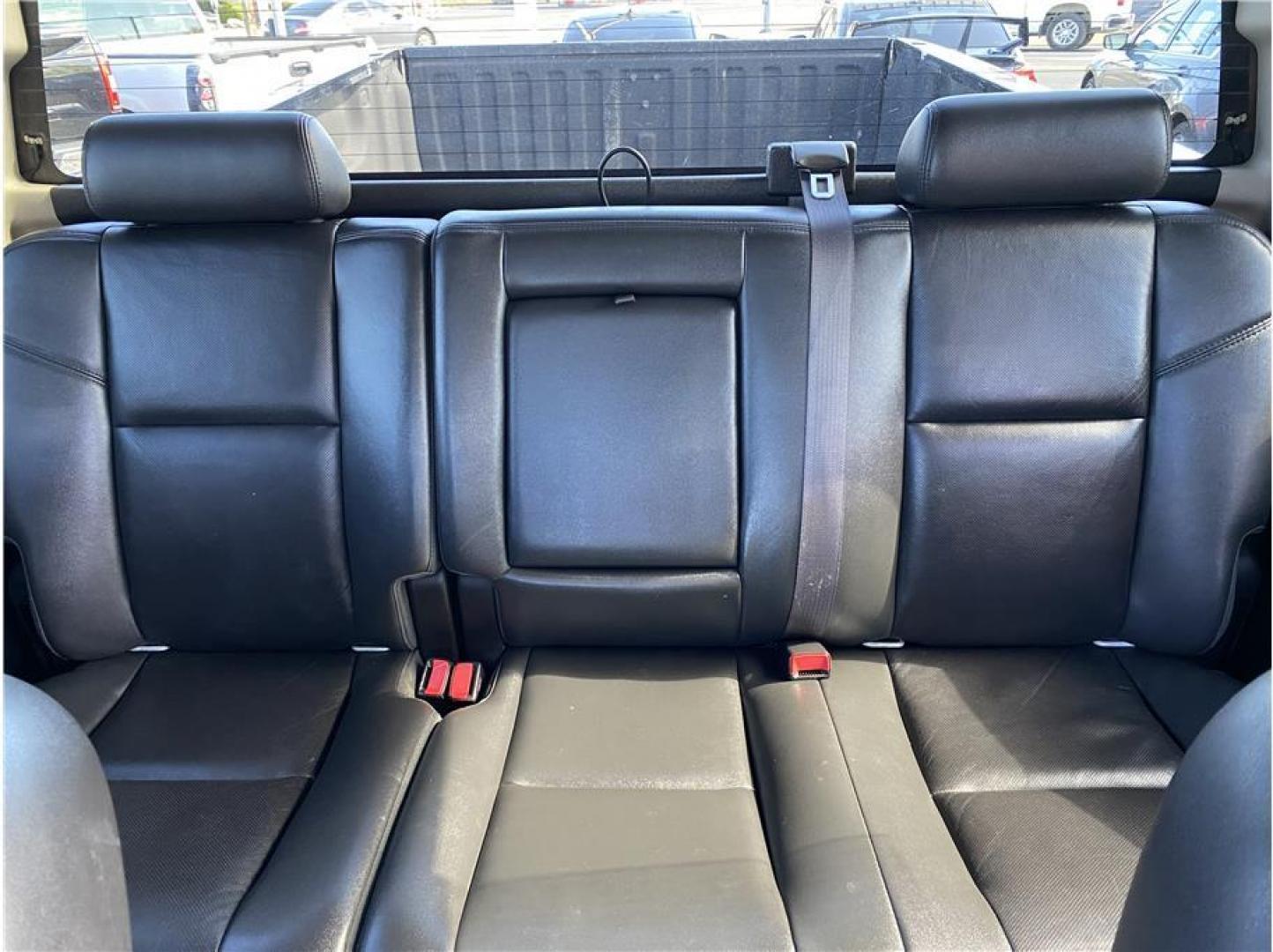 2012 Black /No Color GMC Sierra 2500 HD Crew Cab (1GT125E88CF) with an V8, Turbo Diesel, 6.6 Liter engine, Automatic, 6-Spd Allison w/Overdrive transmission, located at 607 W Columbia Drive, Kennewick, WA, 99336, (509) 987-1069, 46.216743, -119.126404 - Photo#14