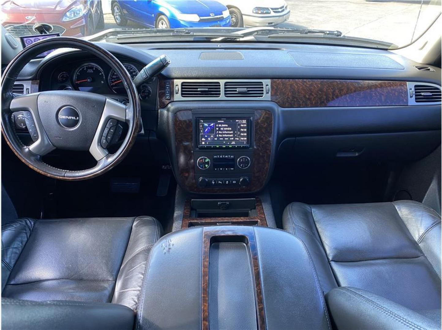 2012 Black /No Color GMC Sierra 2500 HD Crew Cab (1GT125E88CF) with an V8, Turbo Diesel, 6.6 Liter engine, Automatic, 6-Spd Allison w/Overdrive transmission, located at 607 W Columbia Drive, Kennewick, WA, 99336, (509) 987-1069, 46.216743, -119.126404 - Photo#16